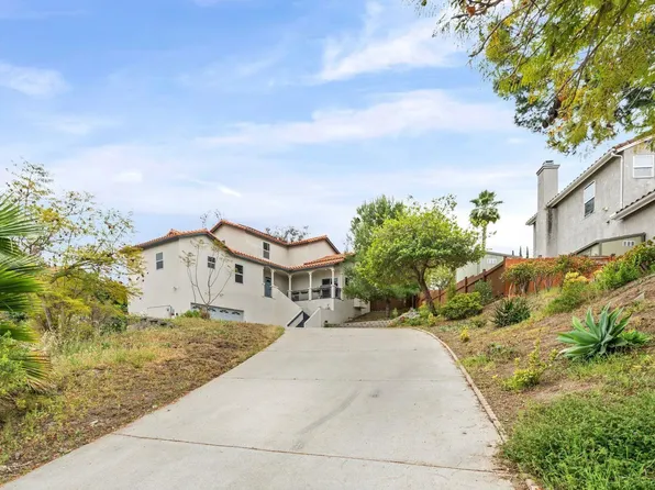 2042 Cherokee Ln, Escondido, CA 92026