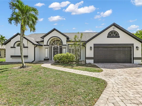 7778 Tara Ct, Naples, FL 34104