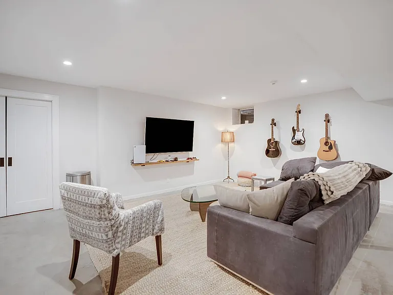 16 Wolf Way — Photo 18
