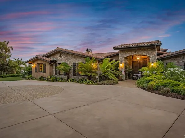 900 Quails Trail Rd, Vista, CA 92081