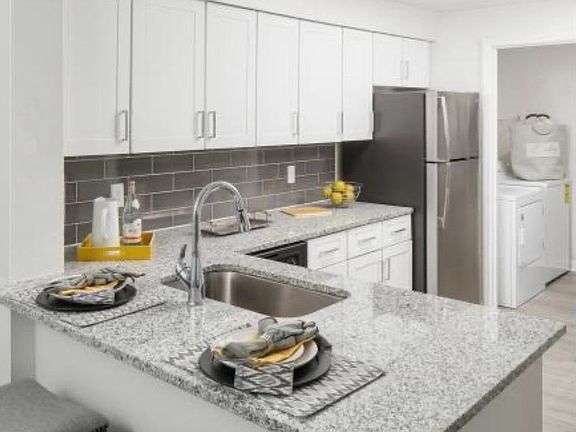 3rd image of 10802 Oaklawn Garden Ct
