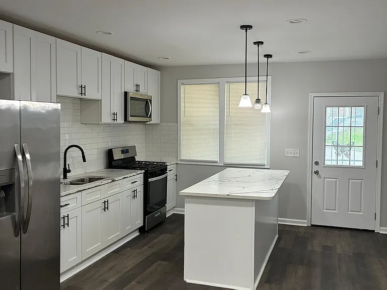 2305 Belair Rd — Photo 5