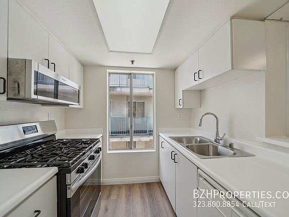 4th image of 870 Crenshaw Blvd APT 214