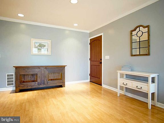 3rd image of 1011 Mount Holly Dr