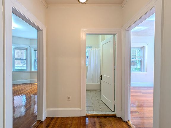 5th image of 163-165 Summer St #1
