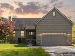6527 Genaw Rd, Clay, MI 48001