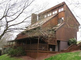 323 Rr 2, Grafton, WV 26354