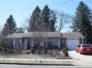 19 Drexel Ter, Monroe Township, NJ 08831