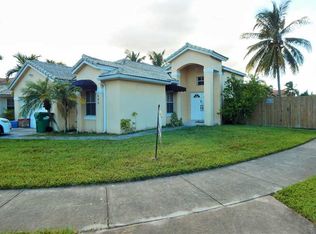 892 NW 132nd Ave W, Miami, FL 33182