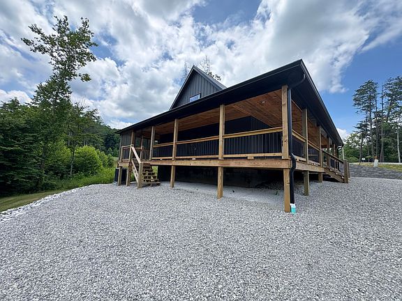 4th image of 60 Pumpkin Creek Cir
