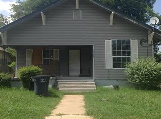 1329 E Allen Ave, Fort Worth, TX 76104