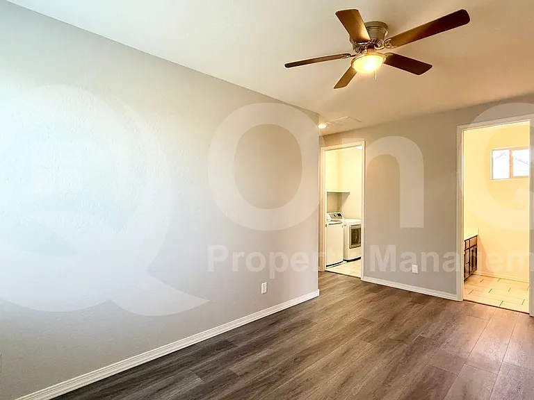 3749 E Stiles Ln — Photo 7