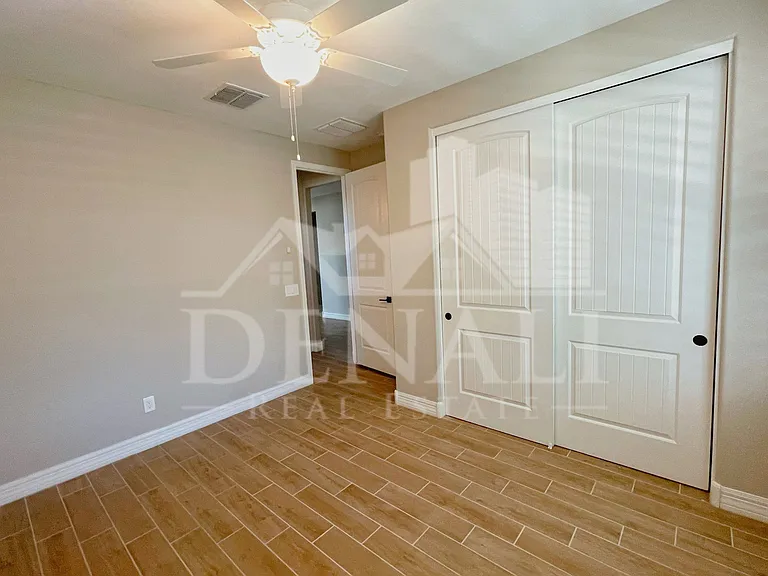13648 N 144th Dr — Photo 23