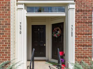 7370 Brunson Cir #4F, Gainesville, VA 20155