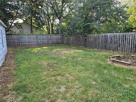 4th image of 1206 S 8TH AVENUE