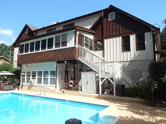 3rd image of 4644 Lanier Blvd