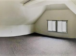 332 1/2 W 5th St, Anderson, IN 46016