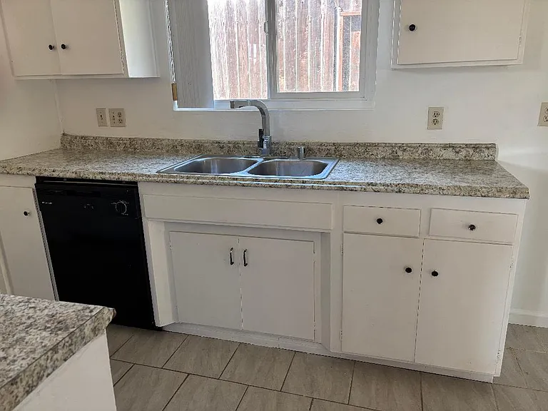6975 Cowles Mountain Blvd — Photo 12