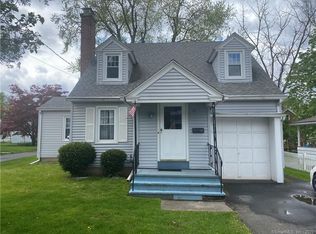 37 McKenzie St, Middletown, CT 06457