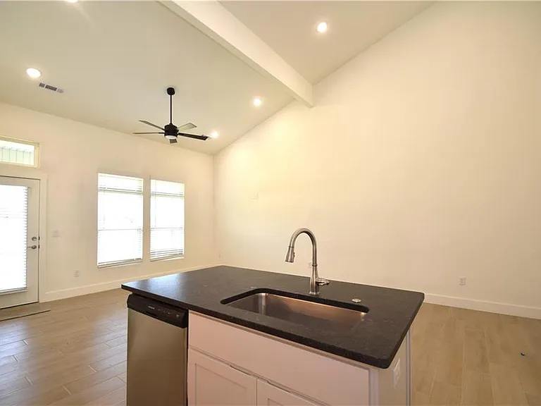 470 Amethyst Rd — Photo 6