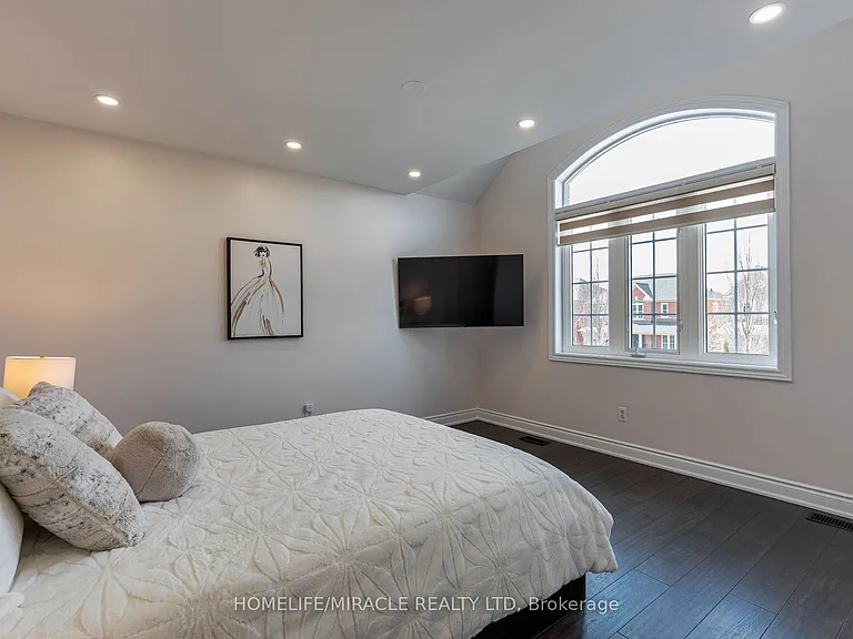 2343 Falling Green Dr — Photo 26