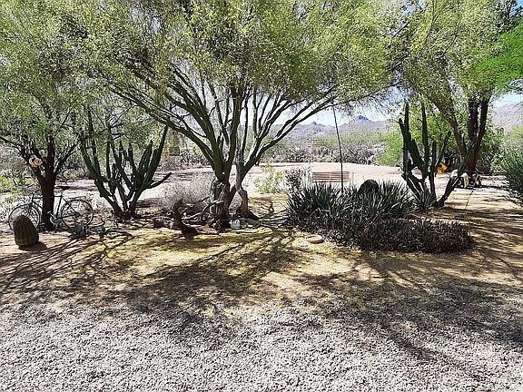 2nd image of 2506 W Como Bosque Trl
