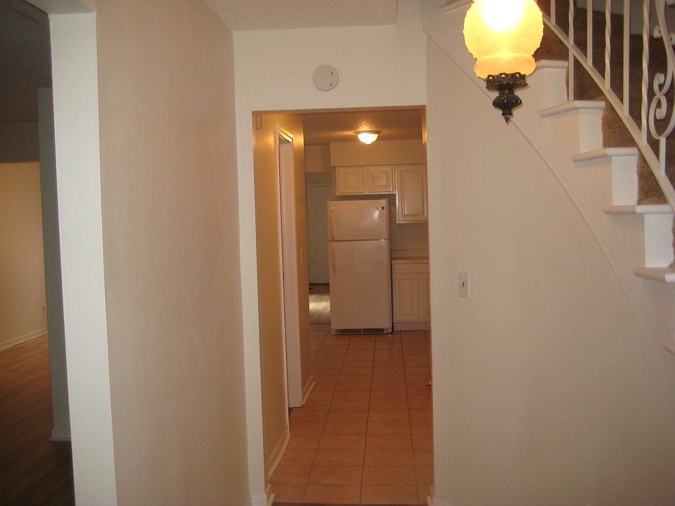 1st image of 6188 Stornoway Dr S