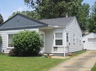 2621 Fairland St, Cuyahoga Falls, OH 44221