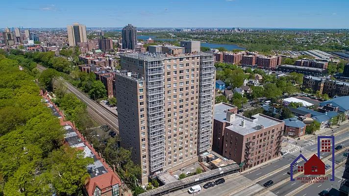 1st image of 118-17 Union Tpke APT 6B