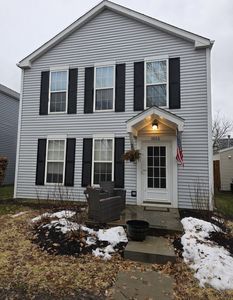 1066 Four Seasons Blvd, Aurora, IL, 60504