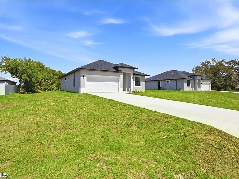 1253 Argosy Rd — Photo 34