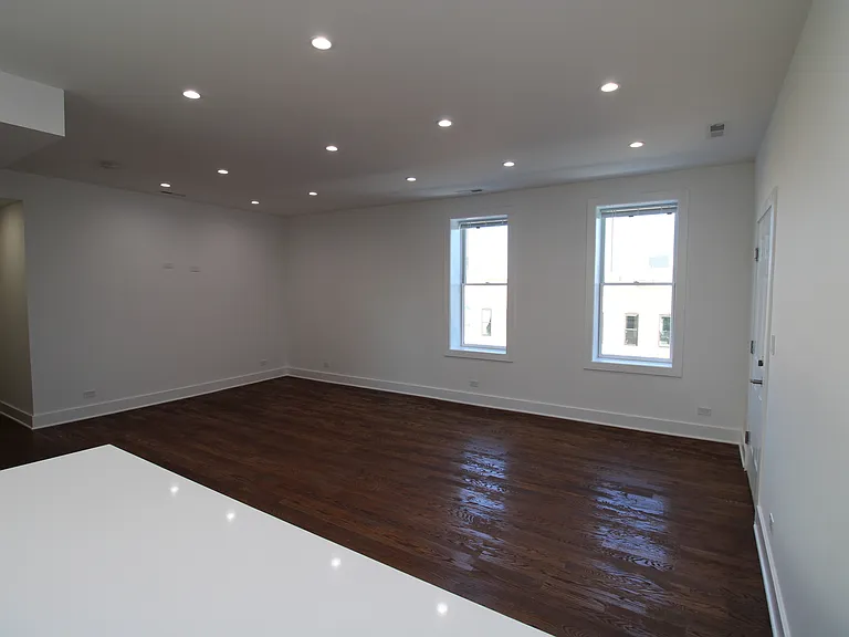 1440 N Milwaukee Ave #4 — Photo 5