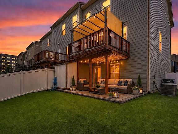 2nd image of 108 Helm Ln #C