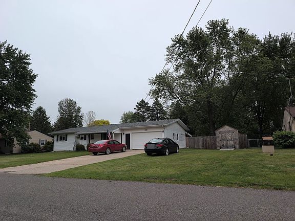 3rd image of 2320 Westover Dr