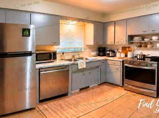 336 N Main St APT 6, Munroe Falls, OH 44262