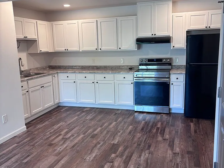 1214 Mosinee Ave — Photo 18