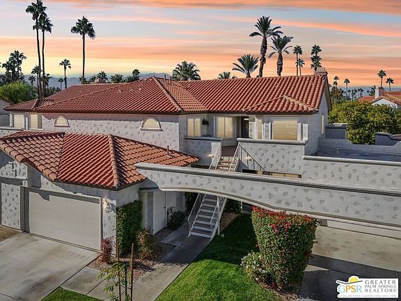 3rd image of 239 E Vista Royale Cir