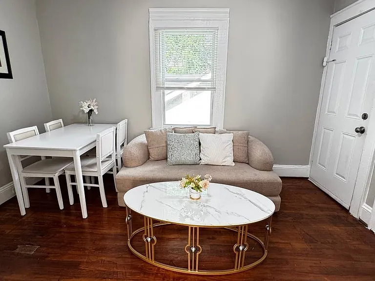 1049 Martin Luther King Jr Dr NW #C — Photo 3