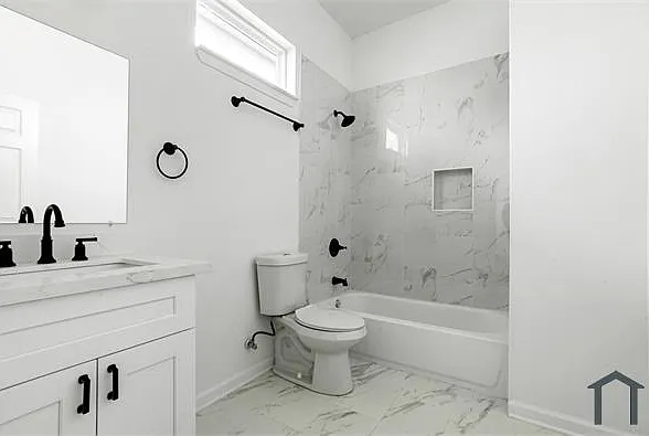 3318 Hollygrove St — Photo 8