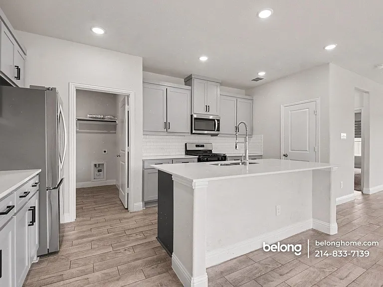 905 Sicily Blvd — Photo 9