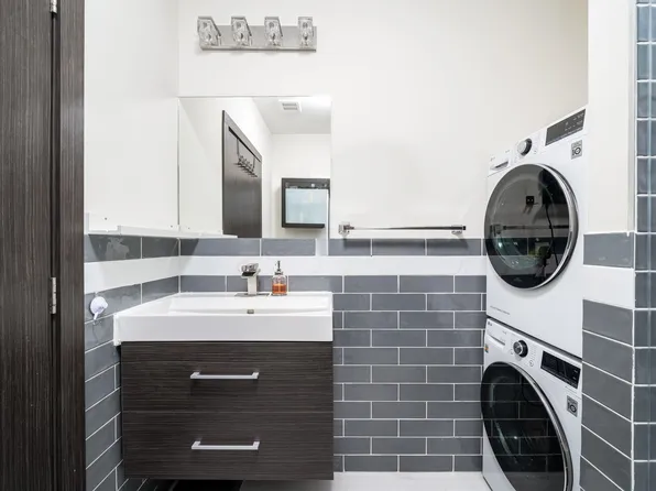 65 Storms Avenue image 15 of 29