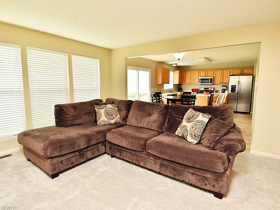 3rd image of 9639 Sunray Dr