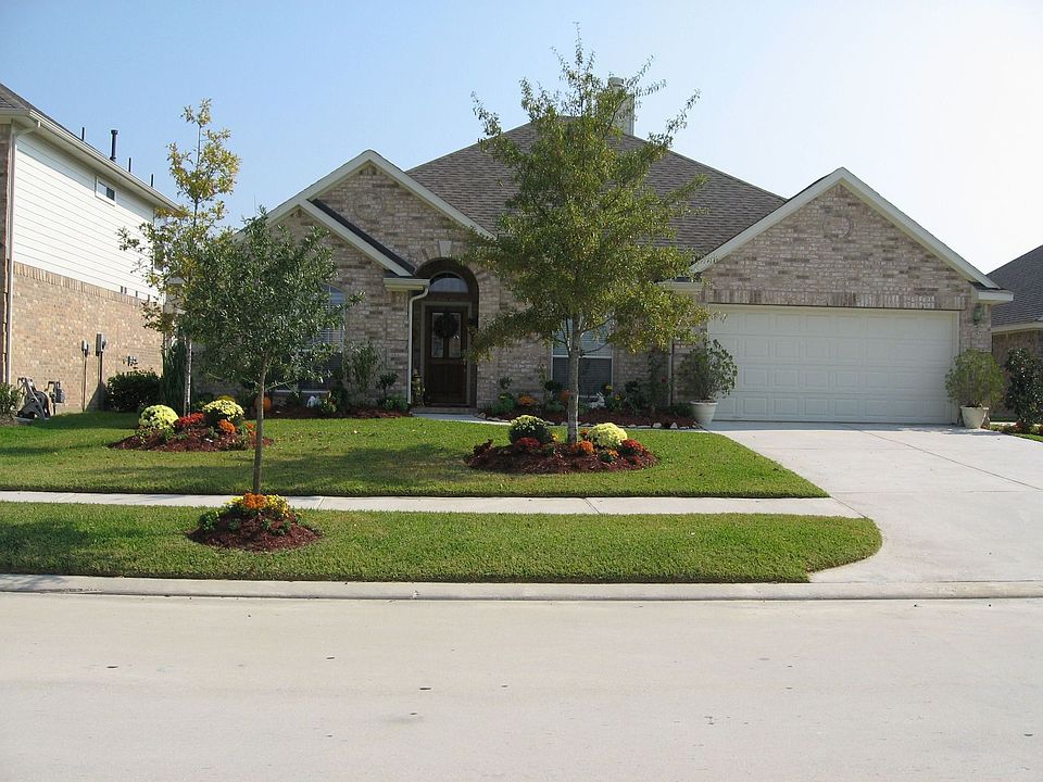 30002 Legends Ridge Drive Spring, TX 77386   (2400 sq. ft.)