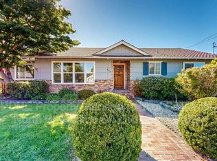 1827 Creekside Rd, Santa Rosa, CA 95405