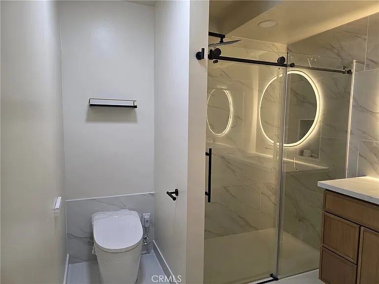 10236 Zelzah Ave #6 — Photo 3