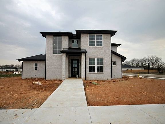 2nd image of 3705 Sw Aurora Ln
