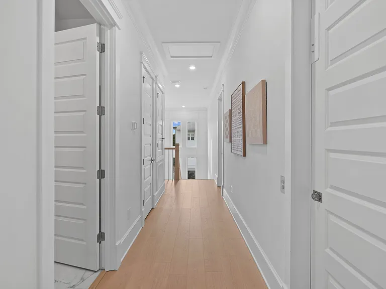49 Seaboard Ln — Photo 41