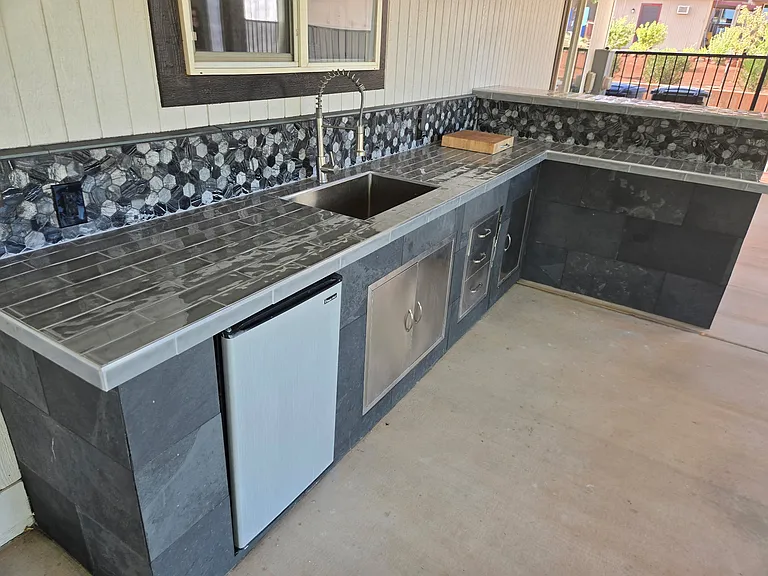 264 N 100 W — Photo 38