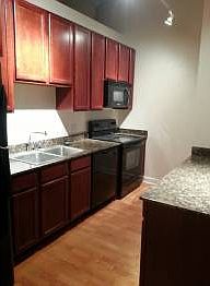 3rd image of 4131 W Belmont Ave Unit 315