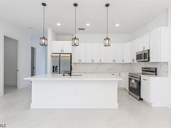 5th image of 3416 26th St W